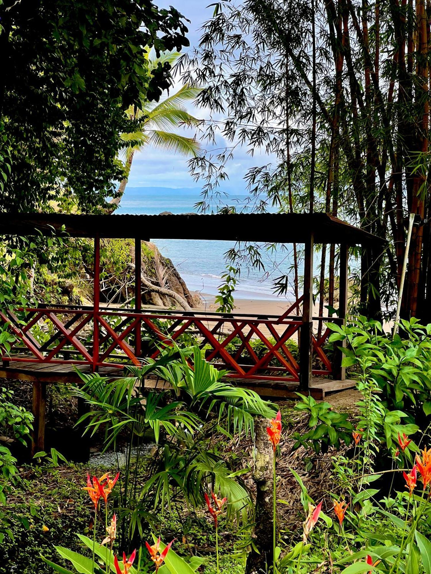 Choibana Ecolodge Bahia Solano Exterior photo